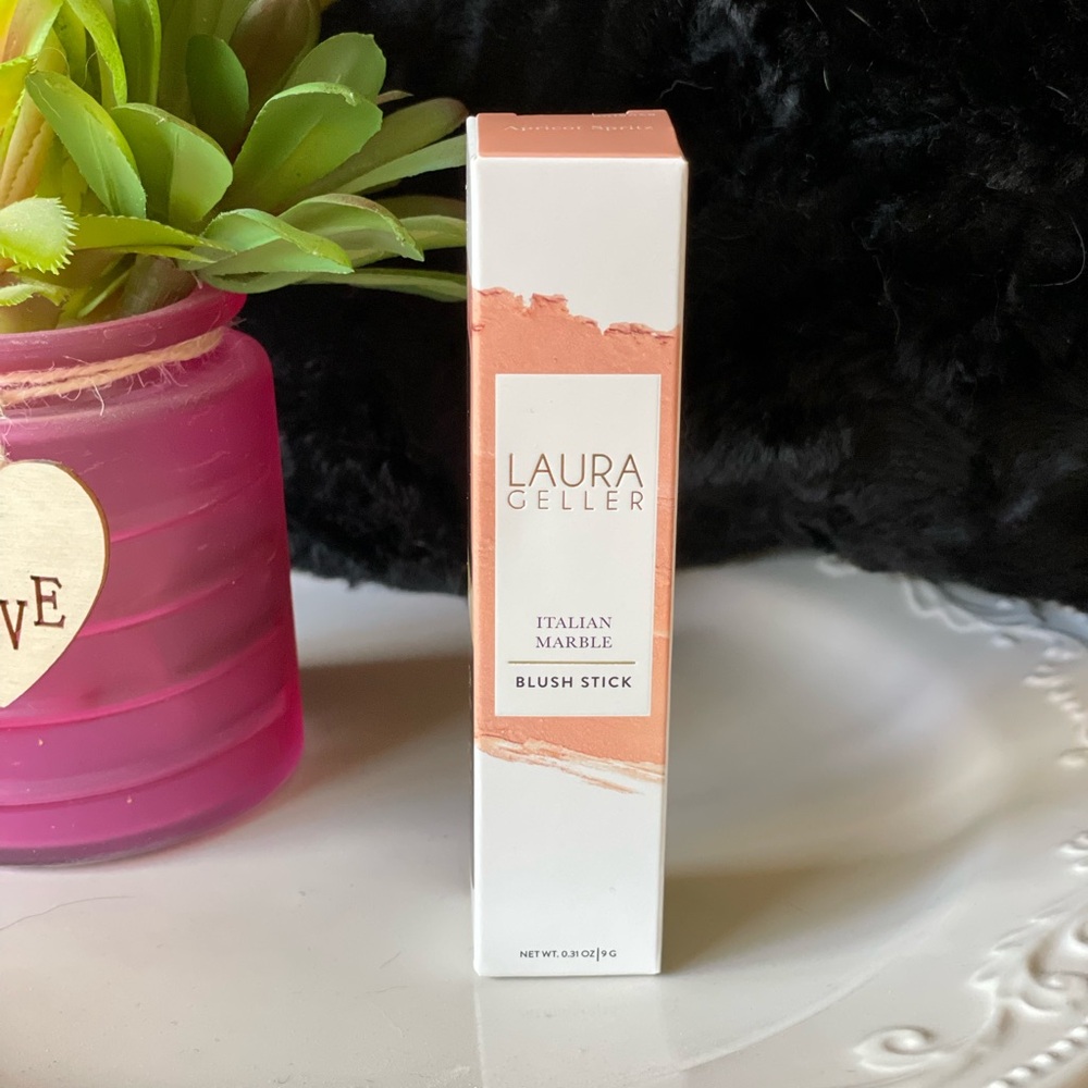 NWT Laura Geller Italian Marble Blush Stick color- Apricot Spritz